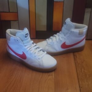 Nike Court Royale 2 Mid White/Red Hightop Womens Size 8.5